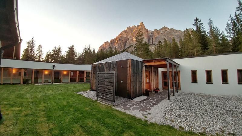Outdoor Pictures 24