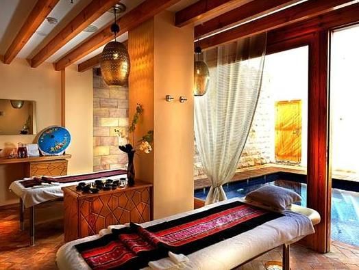 Fort Arabesque Resort, Spa & Villas