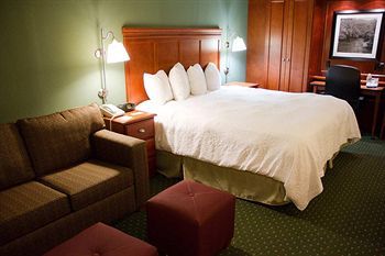 Hampton Inn Charleston Downtown