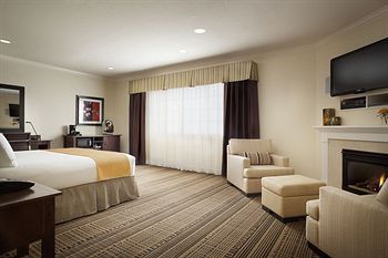 Toll House Hotel