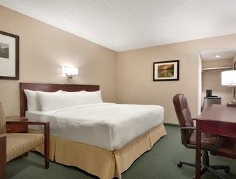 Days Inn by Wyndham Lethbridge