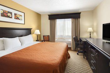 Country Inn & Suites by Radisson, Northfield, MN