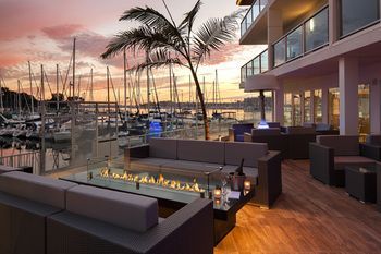 Marina del Rey Hotel