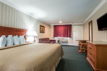 Quality Inn & Suites Anaheim Maingate