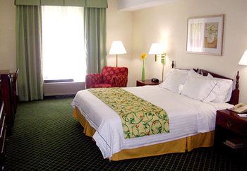 Fairfield Inn and Suites by Marriott Dayton Troy
