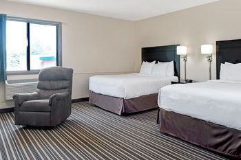 Super 8 By Wyndham Omaha West L St Ne