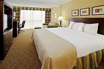 Holiday Inn Hotel and Suites Beaumont-Plaza I-10 & Walden, an IHG Hotel
