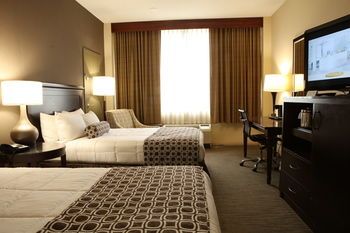 Delta Hotels by Marriott Cincinnati Sharonville