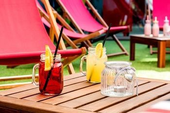 Outdoor Pictures 22