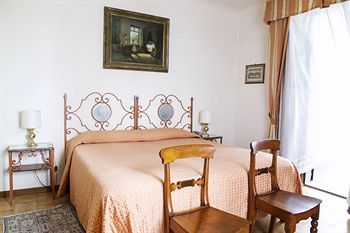 Villa Le Rondini Hotel Ristorante