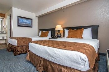 City Creek Inn & Suites