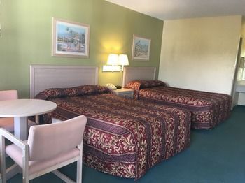 Woodstream Inn