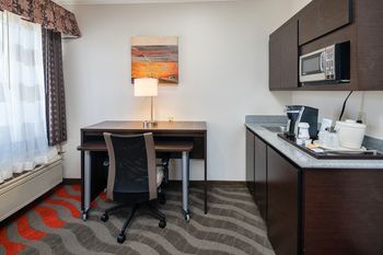 Holiday Inn Express & Suites Santa Clara, an IHG Hotel