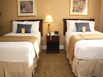 Chase Suites Brea