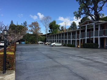 Oak Motel