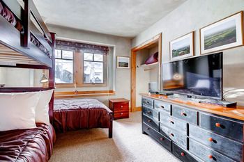 The Meadows Townhomes by East West