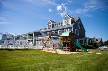 Beachside Village Resort, a VRI resort