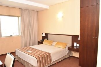 Hotel Tower Inn & Suites