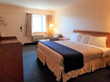 Americas Express Inn South Hill