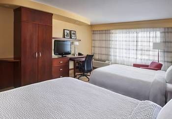 Courtyard by Marriott West Orange