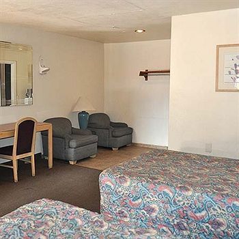California Suites Motel