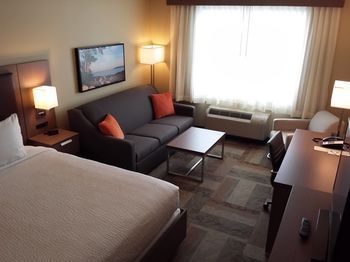 Belfast Harbor Inn