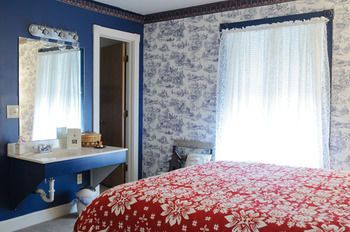 Woodstock Inn Bed & Breakfast