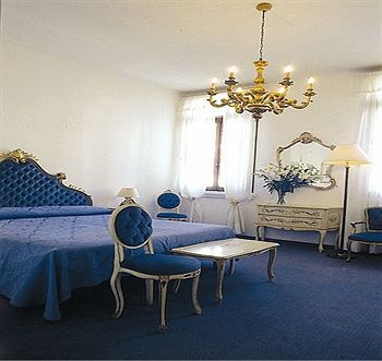 Hotel Byron