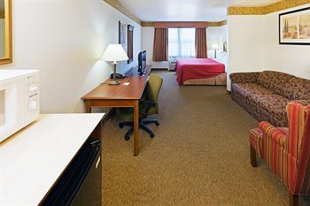 Country Inn & Suites by Radisson, Chambersburg, PA