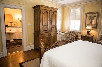 JH Adams Inn, Trademark Collection by Wyndham