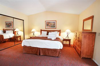 Riviera Oaks Resort By Diamond Resorts