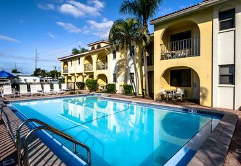 OYO Waterfront Hotel- Cape Coral Fort Myers, FL