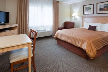 Candlewood Suites Milwaukee Brown Deer, an IHG Hotel