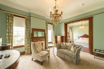 Mosheim Mansion
