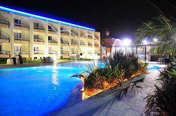 Malibu Foz Hotel - La Maison Younan