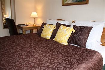 Parklands Hotel