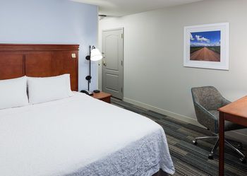 Hampton Inn & Suites Cedar Rapids