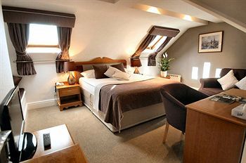 Duxford Lodge Hotel