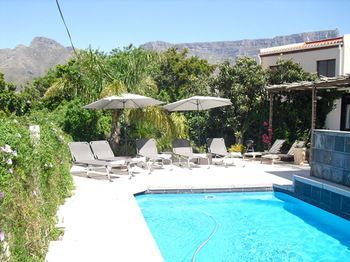 Upperbloem Guesthouse and Apartments