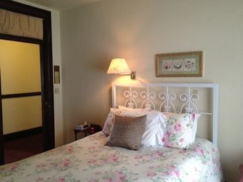 Riverside Hot Springs Inn & Spa - Adults Only