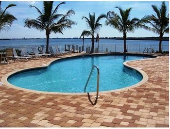 Boca Ciega Resort