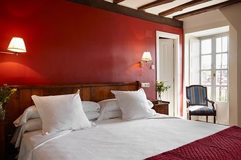 Churrut Hotel