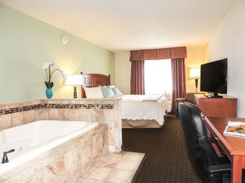 Brookstone Lodge near Biltmore Village, Ascend Hotel Collection