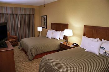 Homewood Suites by Hilton Phoenix Airport South