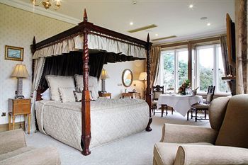 Lough Rynn Castle