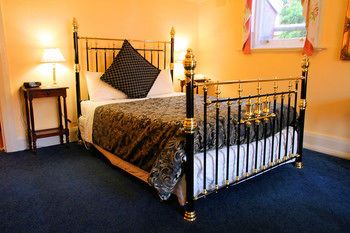 The Lodge on Elizabeth Boutique Hotel