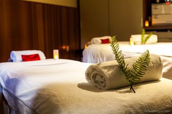 Te Waonui Forest Retreat