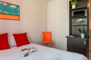 Park & Suites Confort Nantes St Herblain