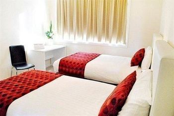 Mawson Lakes Hotel