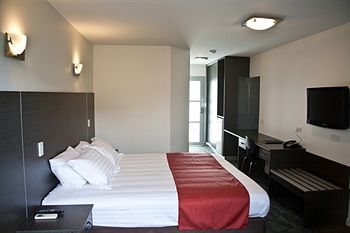 Brighton Hotel Motel
